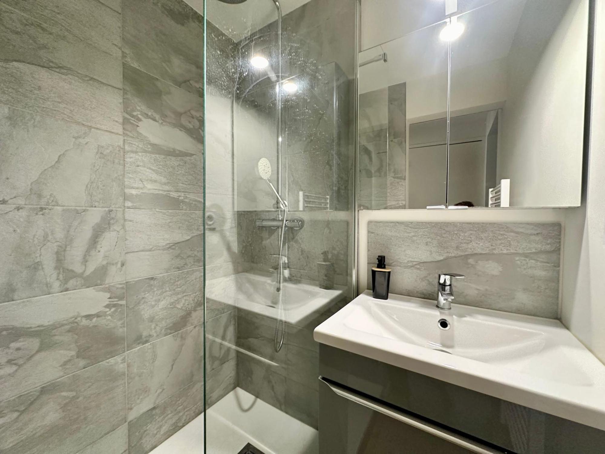 L'Haussmannien, Splendide Et Lumineux Apartman Limoges Kültér fotó